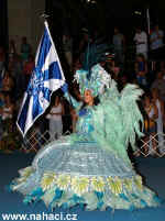 Finálové soutěže prestižních výstav provází vždy zajímavý doprovodný program - Samba na WDS v Riu de Janeiru 2004